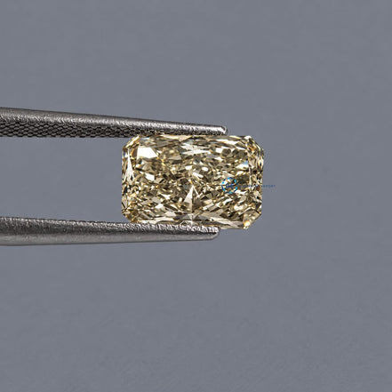 IGI Certified Radiant Cut Lab Grown Diamond, CVD Diamond For Jewelry Making