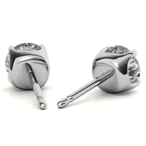 Minimalist Solitaire Round Cut Moissanite Studs Earrings