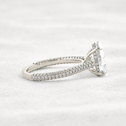 VVS1 Clarity Pear Cut Moissanite Pave Set Engagement Ring
