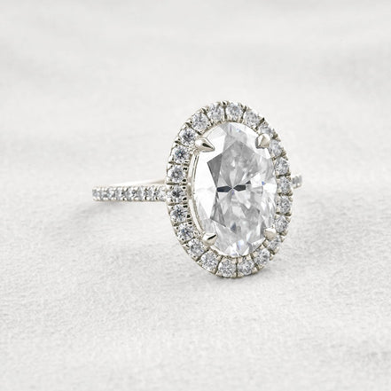 Oval Cut Halo Moissnaite Wedding Ring