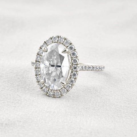 Oval Cut Halo Moissnaite Wedding Ring