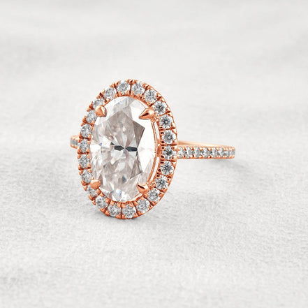 Oval Cut Halo Moissnaite Wedding Ring