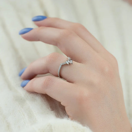 Marquise & Round Cut Moissanite Chevron Shape Wedding Band