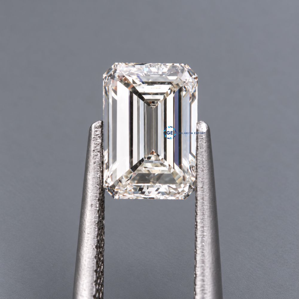 Emerald Cut Loose Lab Grown Diamond, F Color VS1 Clarity, CVD Diamond Stone