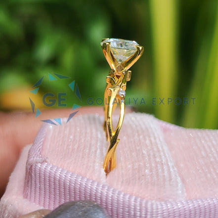 Yellow Gold Vintage Art Deco Round Cut Lab Grown Diamond Ring