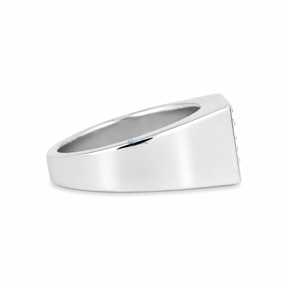 Luxury Moissanite Round Cut Signet Ring For Men's