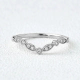 Round Cut Chevron Style Band Valentine Day Gift For Women