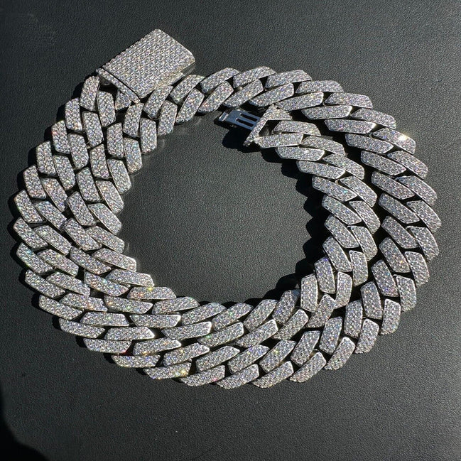 Iced Out Luxury Moissanite Cuban Link Chain