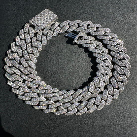 Iced Out Luxury Moissanite Cuban Link Chain