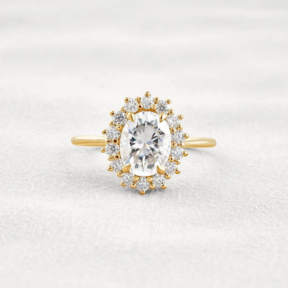 VVS1 Clarity Moissanite Oval Cut Vintage Halo Weeding Ring