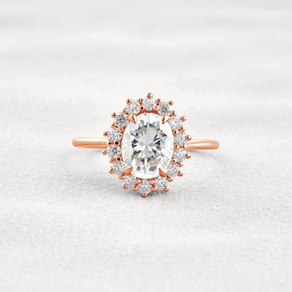 VVS1 Clarity Moissanite Oval Cut Vintage Halo Weeding Ring