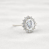 VVS1 Clarity Moissanite Oval Cut Vintage Halo Weeding Ring