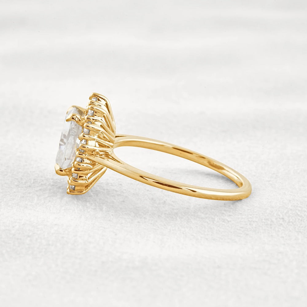 VVS1 Clarity Moissanite Oval Cut Vintage Halo Weeding Ring