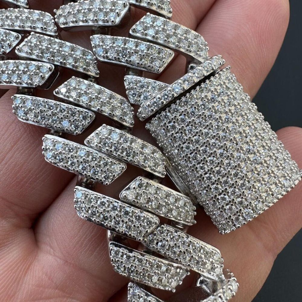 123 Moissanite Diamond Cuban Link Bracelet