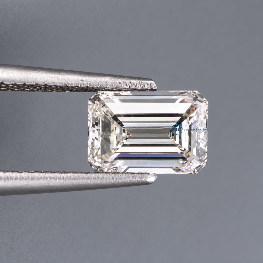 Emerald Cut Loose Lab Grown Diamond, F Color VS1 Clarity, CVD Diamond Stone
