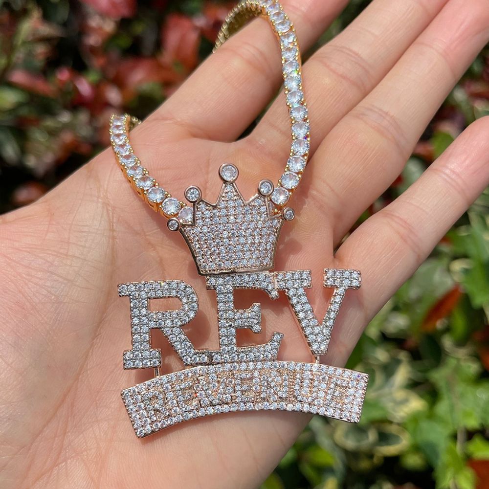 Round Cut Moissanite Diamond Luxury Pendant For Him
