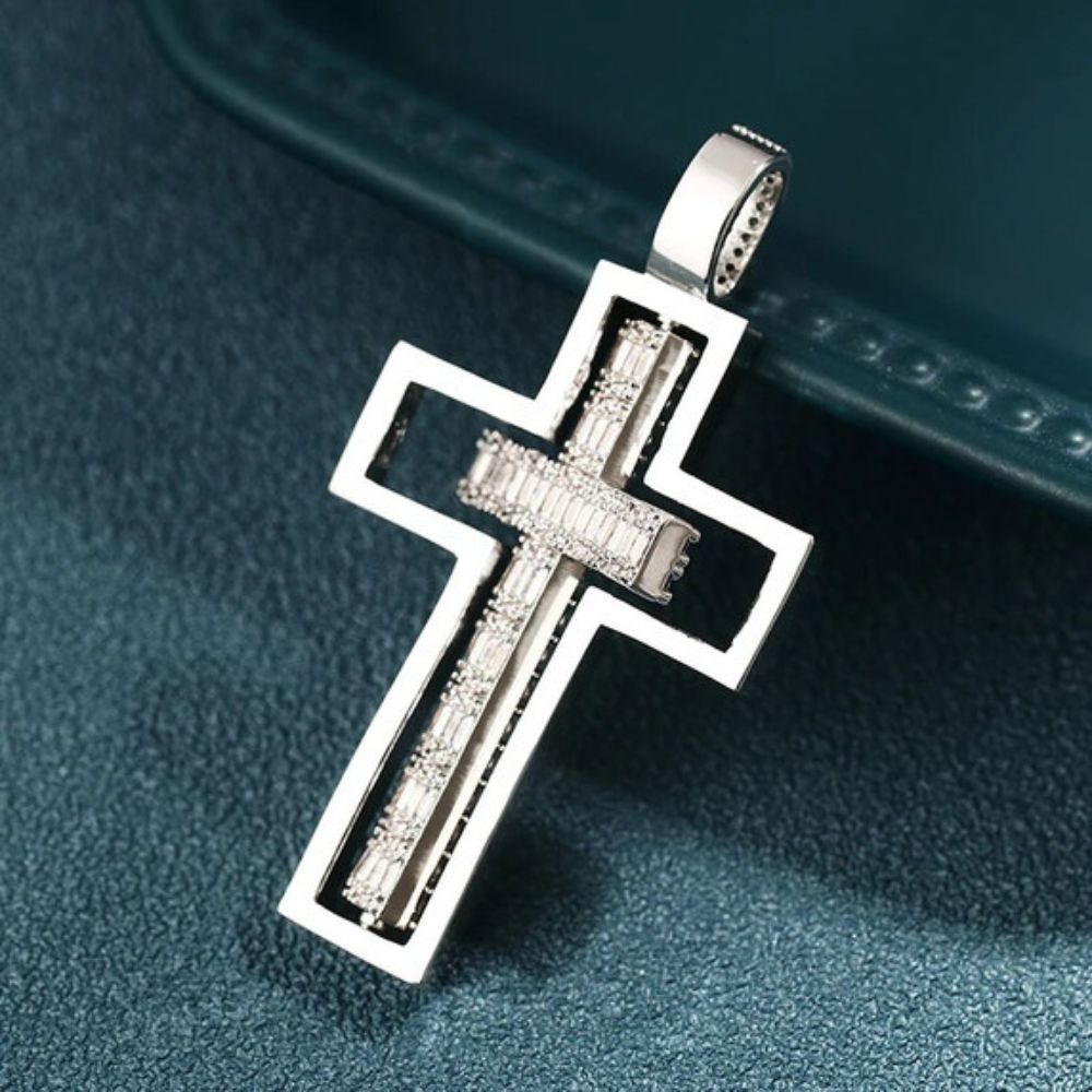 Crisscross Moissanite Diamond Silver Pendant For Men's