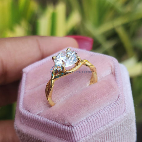 Round Cut Lab Grown Diamond Twisted Band Yellow Gold Ring