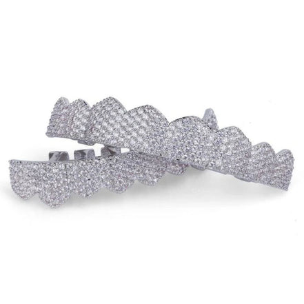 Iced Out Colorless Moissanite Sharp Teeth Grillz