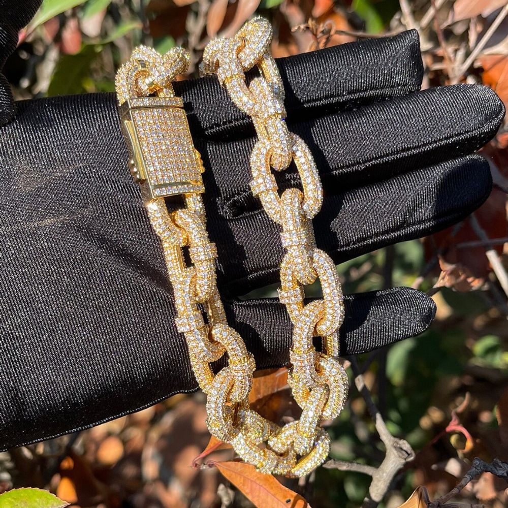 Luxury Fully Iced Out Rollo Moissanite Cuban Link Chain