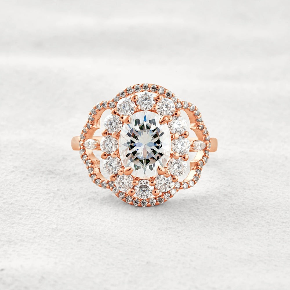 Oval Cut Vintage Halo Moissanite Diamond Engagement Ring