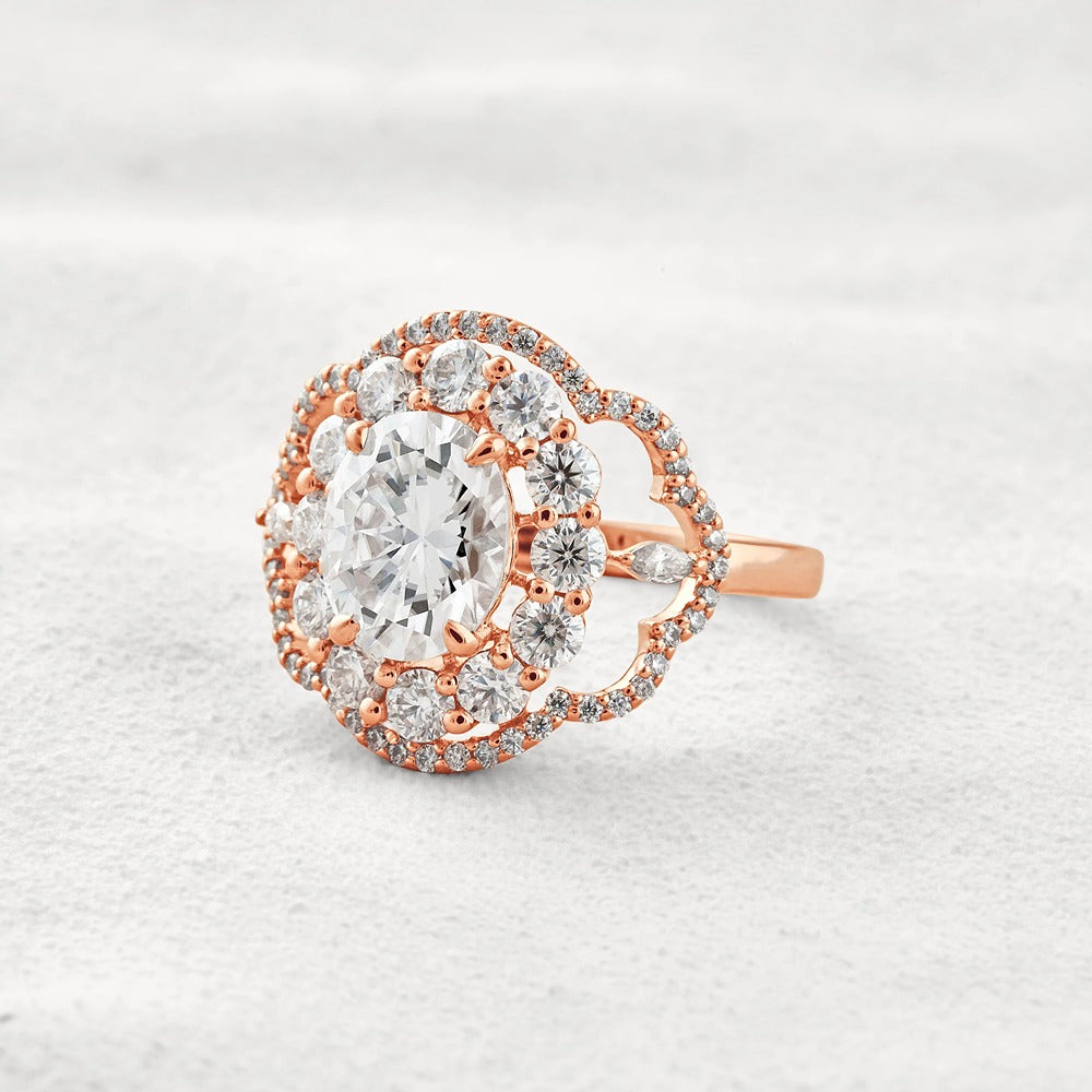 Oval Cut Vintage Halo Moissanite Diamond Engagement Ring