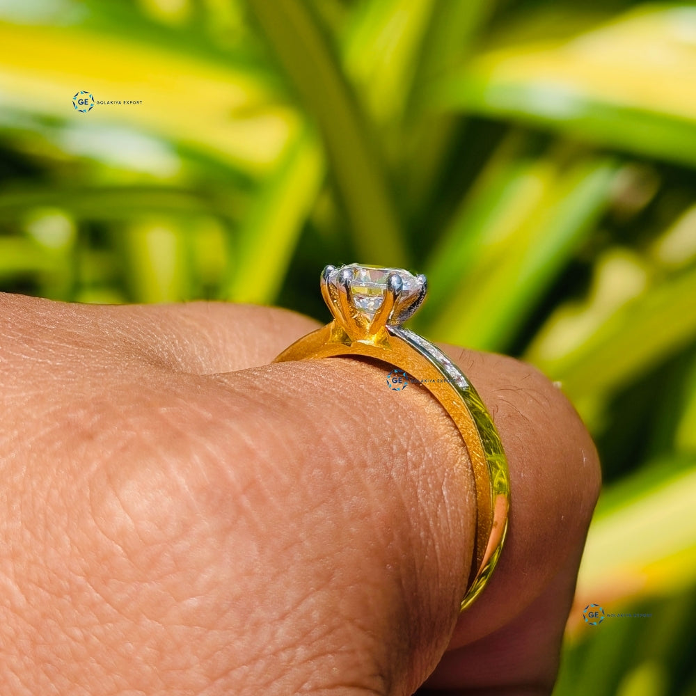 Lab Grown Round Cut Yellow Gold Wedding Ring