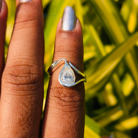 Unique Style Pear Cut Solitaire Wedding Ring Set Lab Grown Diamond Ring Set