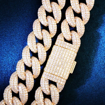 Cuban Link Iced Out Moissanite Diamond Bracelet