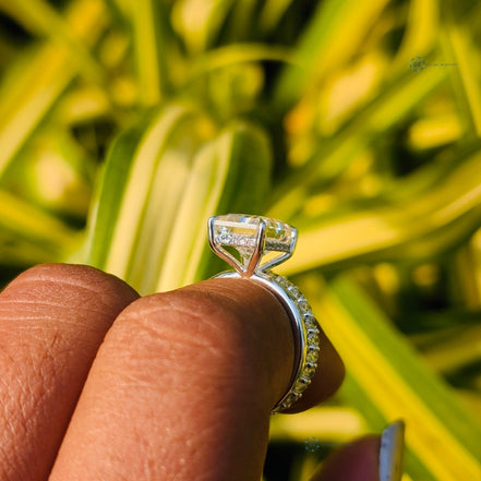 VVS1 Lab Grown Diamond Radiant Cut Hidden Halo Ring