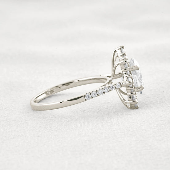 Floral Inspire Unique Oval Cut Moissanite Engagement Ring