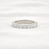 VVS1 Moissanite Diamond Round Cut Full Eternity Band For Her