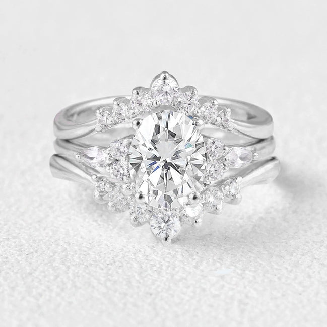 Oval Cut Side Accent Moissanite Gift Bridal Set For Women