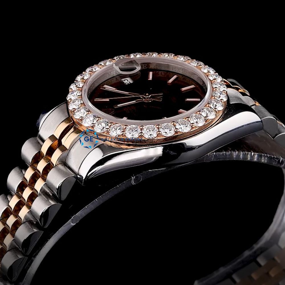 Classic & Stylish Moissanite Brown Dial 32mm Women Watch