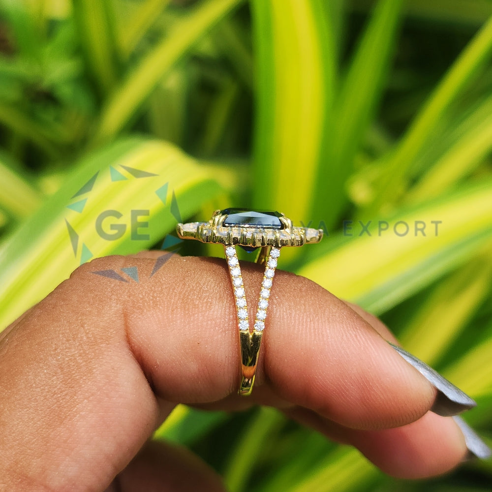 2.5CT Blue Radiant Cut Vintage Halo Engagement Ring