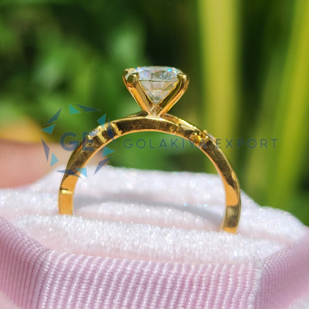 Yellow Gold Vintage Art Deco Round Cut Lab Grown Diamond Ring