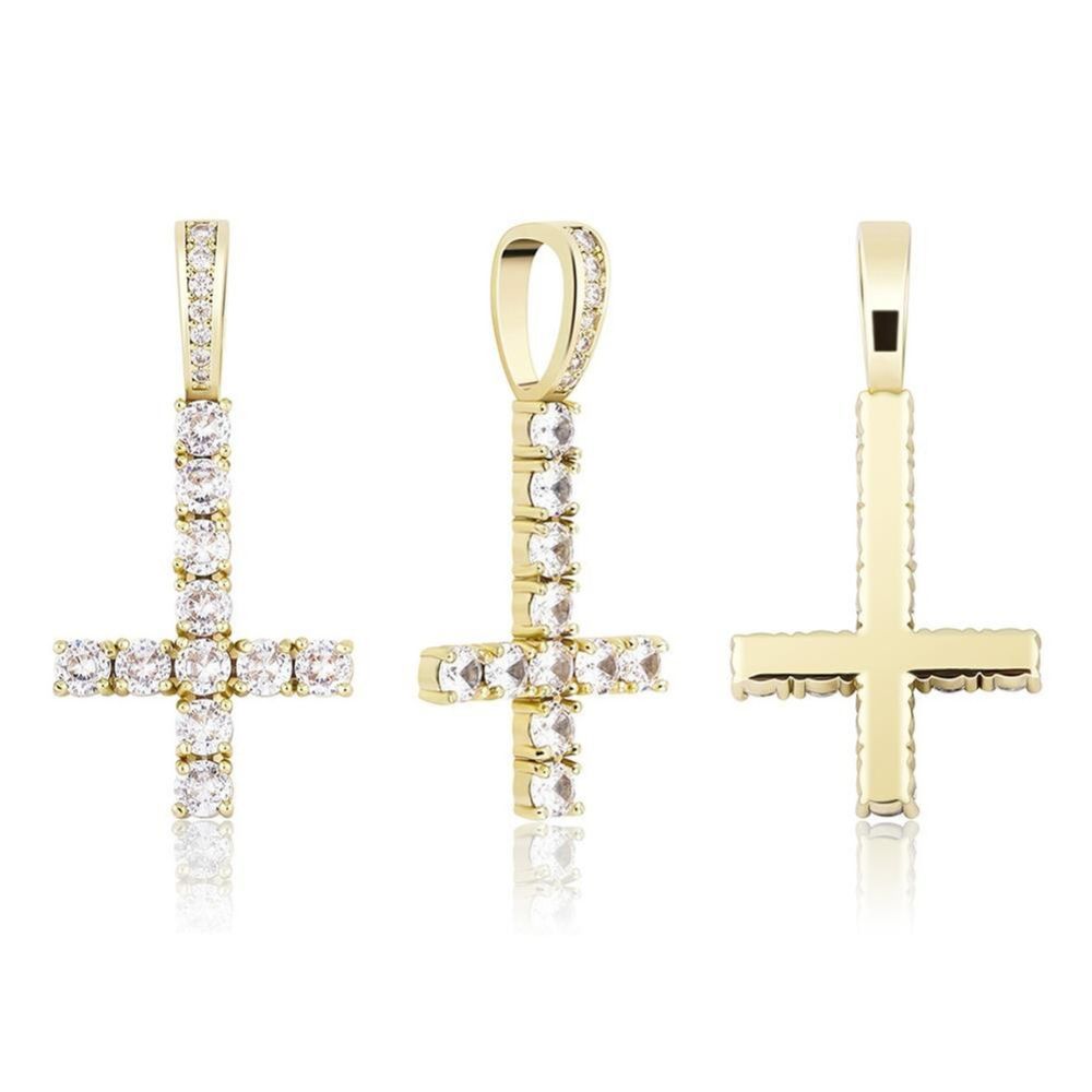 Cross Criss VVS1 Clarity Moissanite Diamond Pendant