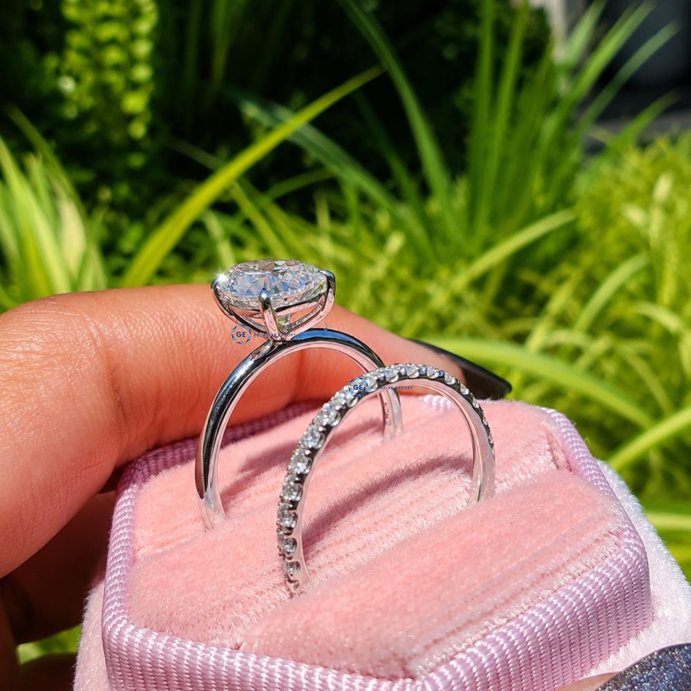 2 Carat Pear Cut Lab Grown Diamond Solitaire Wedding Ring Set