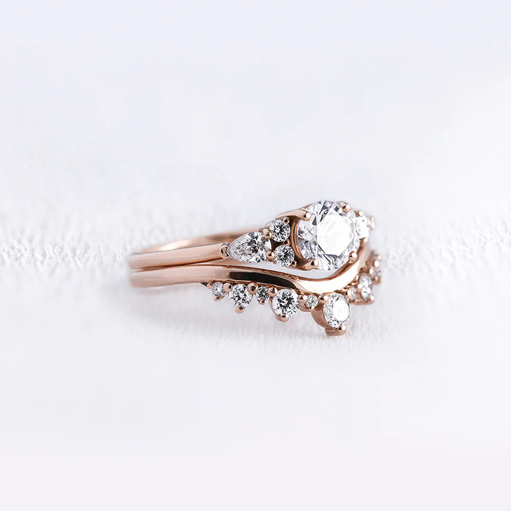 Unique Style Moissnaite Round & Pear Cut Ring Set