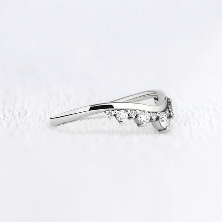 Unique Style Round Cut Moissanite Wedding Band
