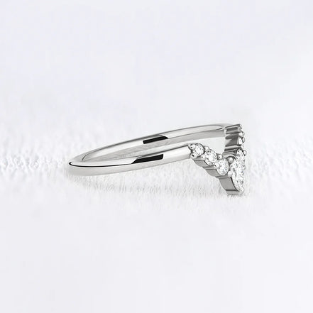 Colorless Moissanite Pear & Round Cut Chevron Shape Band