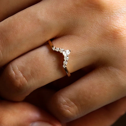 Colorless Moissanite Pear & Round Cut Chevron Shape Band