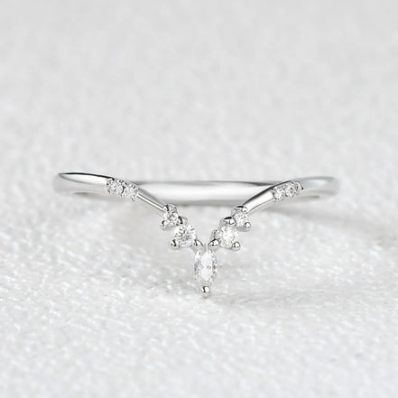 Marquise & Round Cut Chevron Style Moissanite Band