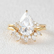 Side Accent Pear Cut D Color Moissanite Wedding Ring Set