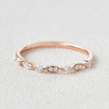 VVS1 Moissanite Round Cut Unique Style Band For Her