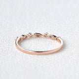 VVS1 Moissanite Round Cut Unique Style Band For Her