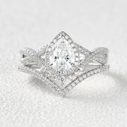 Moissanite Round Cut Twisted Vintage Halo Bridal Set For Women