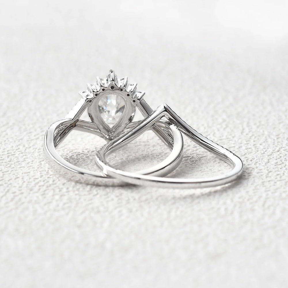 Moissanite Round Cut Twisted Vintage Halo Bridal Set For Women