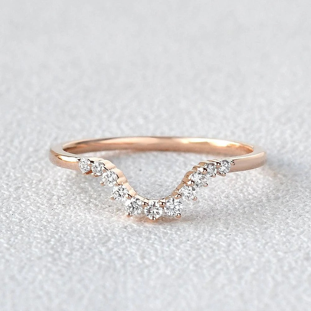 Curved Shape Round Cut Eternity Moissnaite Wedding Band
