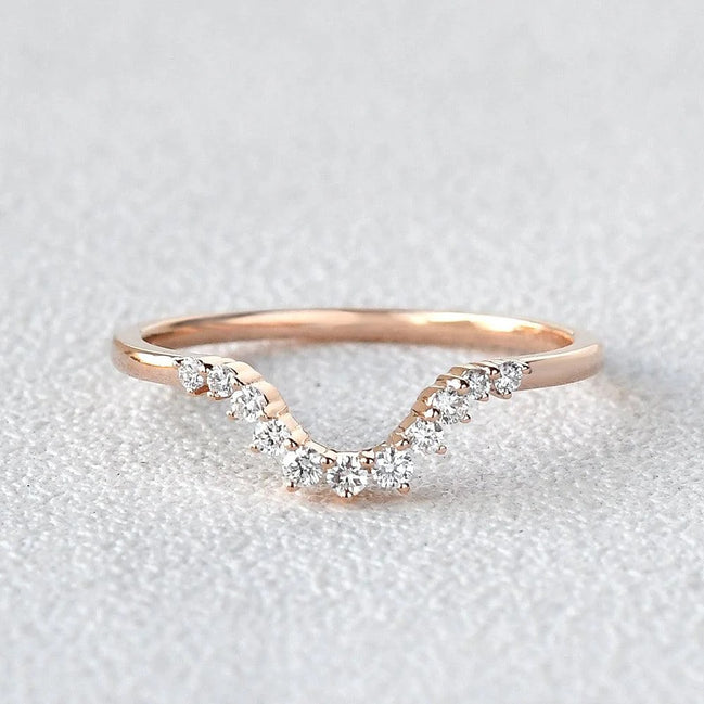 Curved Shape Round Cut Eternity Moissnaite Wedding Band